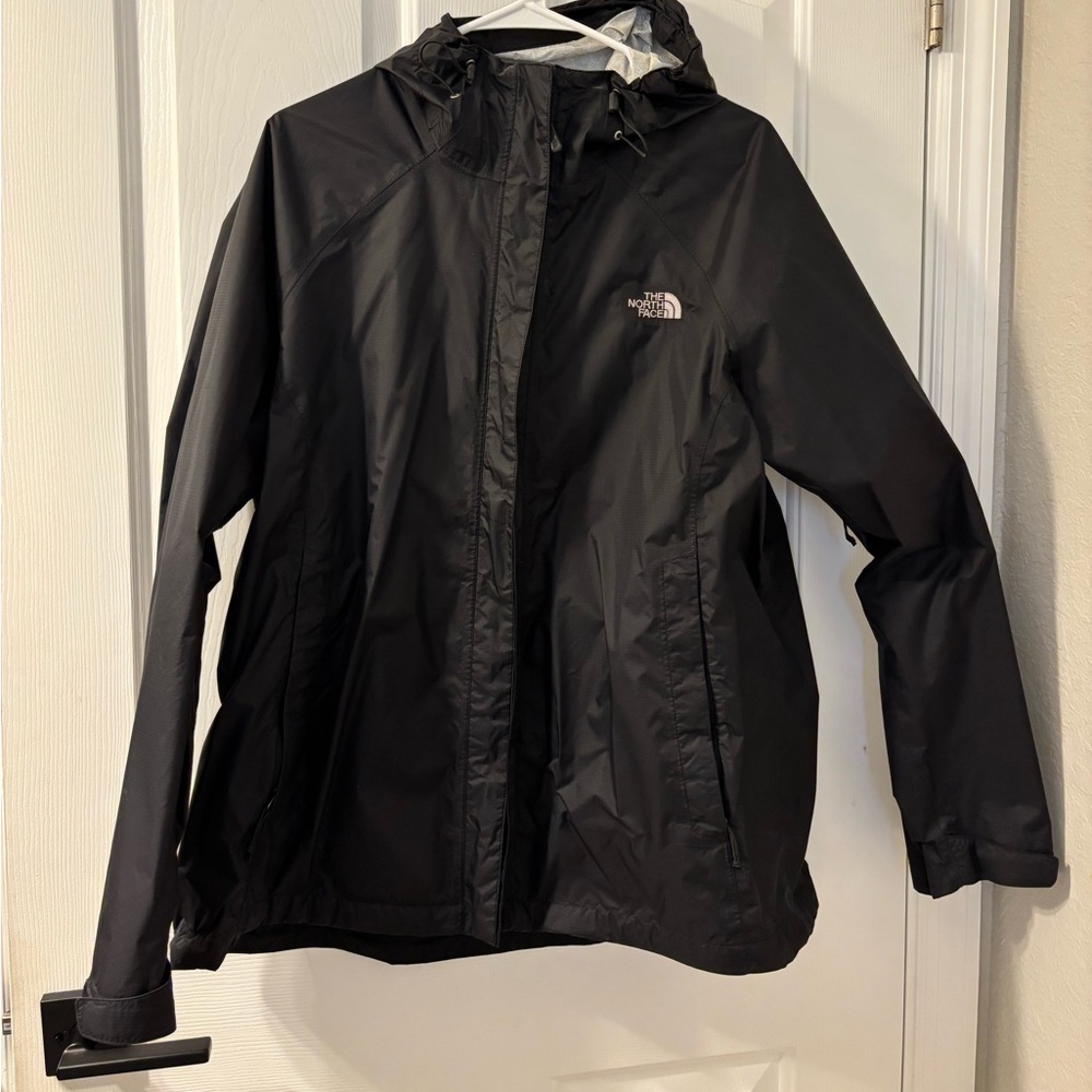 Women’s north face Hyvent 2.5L jacket